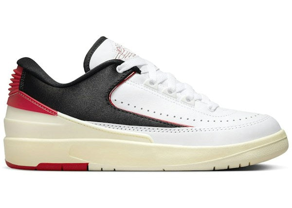 Jordan 2 Retro Low Chicago Twist (W)